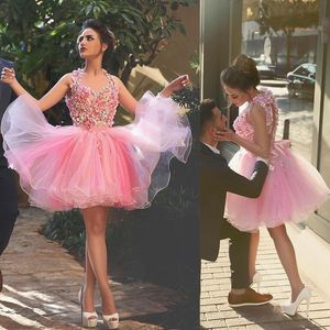 2019 Pink Short Prom Dress 3D Floral Appliques Beaded Backless Tulle Homecoming Dress Fuffles Formal Party Vestidos de noche