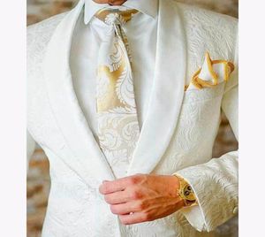 2018 White Paisley Tuxedos Groomsmen Trajes de boda para hombres Traje de hombre hecho a medida para hombre Slim Fit Man Blazer 2 Piece8014655