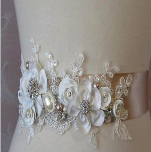2019 Vendre des fleurs à la main bon marché Perles de bride ceinture de ceinture de mariée Appliques de dentelle de haute qualité accessoires de mariage A113633802