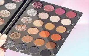 2019 TATI belleza sombra de ojos en polvo Regalos de Navidad 24 colores brillo mate brillo duradero Paleta de sombras de ojos texturizada 26654564185