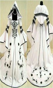 2019 Robes de mariée celtique en noir et blanc vintage avec chapeau une ligne robes nuptiales uniques avec broderie exquise CORSET TOP CUSTO8638364