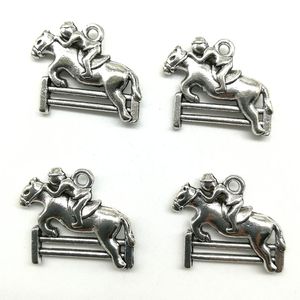 Lot de 50 breloques antiques en argent cheval chevalier, pendentifs, résultats de bijoux, bricolage pour collier et bracelet, 17x20mm, vente en gros, DH0809