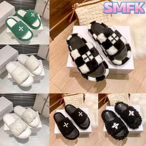 Con caja SMFK Zapatillas de diseño Brújula Parachoques Estilo barroco Zapatilla de piel de oveja Tablero de ajedrez Blanco Negro Verde Lujo Zapatos planos para mujer Sandalia para mujer