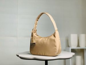 Vente en gros Nylon Hobo Sac Classic Accessoires Tissu PR Mini Toote Sacs à bandoulière de la plus haute qualité