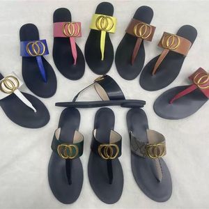 Chanclas planas de verano zapatillas para hombres diseñadores para hombres deslizamientos floral brocade plats en equipo de goma de goma de goma zapatillas de moda de moda