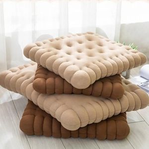 2021 nouveau style mignon oreiller biscuit forme anti-fatie pp coton canapé souple coussin pour la maison de bureau de bureau de bureau décor de dortoir