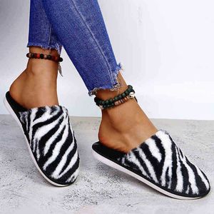 2021 Hiver Nouveau Noir Blanc Zèbre Motif Maison Femmes Fourrure Pantoufles Antidérapant Chambre Plat Filles En Peluche Chaussures Dames Moelleux Diapositives J220716