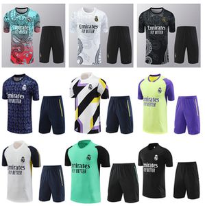 23/24/25 Real Madrids Soccer Tracksuit Tracksuit Set Shorts Shorts à manches Men Kid Football Chandal Futbol survivant 2024 2025 MADRIDES TRACHEM