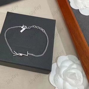 2022 Designer Bracelets Chaîne Amour Bracelet Bijoux Lettres De Luxe Pendentif Y Pour Femmes Mode Or Charme Boucle D'oreille Cadeau De Mariage 925silver Nouveau