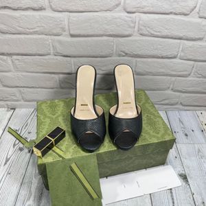 2022 Zapatillas de moda de diseñador REVIVAL MULE Zapatos de tacones altos Diapositivas de mujer Negro Rosa Naranja Azul FRENTE AL AGUA Marrón Blanco Chanclas de verano k, j00002