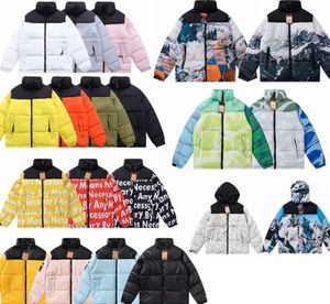 2022 Chaquetas de diseñador para hombre Chaqueta acolchada de invierno parkas abrigo para mujer Moda Abajo chaqueta Parejas Parka Exterior Cálido Pluma Outwear más tamaño abrigos multicolores con capucha