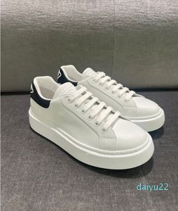 2022 nueva moda Sport-stylish Men Macro White Leather Sneakers Shoes Triángulo de goma Casual Elegante Plataforma Walking Descuento Calzado con caja EU38-46 top