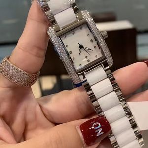 Nouvelle montre de luxe pour femmes, mouvement à quartz importé plus précieux, avec le bracelet en céramique tout en acier le plus populaire, taille 26mm