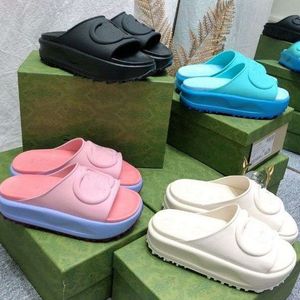 2022 Fondo grueso Zapatillas de playa Moda Verano Mujer Nueva EVA Suela gruesa Miami Diapositivas Diseñador Sandalias planas Casa Rosa Blanco Lago azul Chanclas tamaño 40 41 42 43 44 45