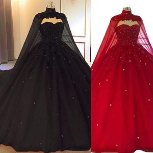 2022 Vintage Lujoso Rojo oscuro Negro Vestido de fiesta Vestidos de quinceañera Cariño Apliques de encaje Cuentas de cristal con tren Cape Chapel