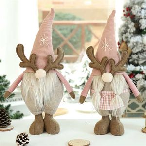 Año 2022, muñeco de Papá Noel del bosque sin rostro, adornos navideños para el hogar, adornos de enanos navideños de estilo nórdico rosa, juguete de Navidad 211104