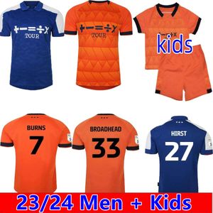 2023 2024 Ipswich Town Soccer Jerseys Burns Hirst # 27 Burns # 7 Broadhead # 33 Luongo # 25 Ball 12 Chaplin # 10 23 24 Kit de maillots de football pour hommes et enfants