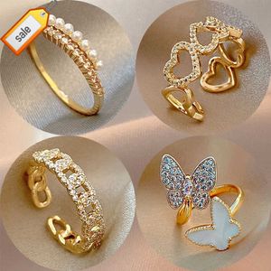 2023 pas cher 18k plaqué or Bijoux Punk doigt géométrique torsadé large bande ouvert réglable anneaux pour femmes Bijoux Femme cadeaux