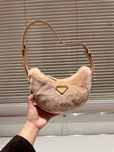 2023 Classique Vente chaude demi-lune sous les bras sac de luxe design sac de créateur de qualité supérieure matériau de cheveux de lapin longue bandoulière courte sac à bandoulière décontracté sac de déesse