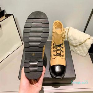 2023-Designer Black Ankle Platform Flats Flats Botas Combate Boots Boot Tel Lace-Up Cadenas de cuero Logotipo Buckle Women Diseñadores de lujo Zapatos Factorización de fábrica