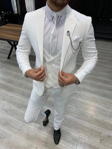 2023 Elegante blanco de dos botones para hombre Esmoquin Slim Fit Tailor Made Groom Wear Wedding Business Blazer Chaqueta y chaleco con pantalones Custom Plus Size