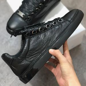 2023 Vente d'usine Highs Quality Brand Arena Casual Shoe High Tops Sneaker Shoes, Men's Flat Wrinkle Leather sports de plein air sakte flats Trainers Party Luxury Shoes