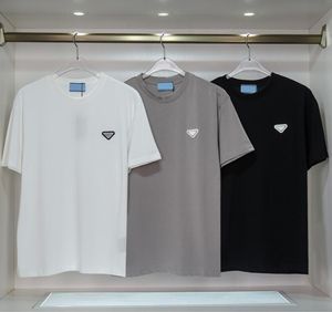 2023 Designer de mode haut de gamme T-shirts pour hommes T-shirt pour hommes de luxe col rond en pur coton couples masculins et féminins avec le même fer à repasser P