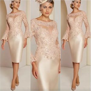 2023 Flare Mère de la Mariée Robes Manches Longues En Dentelle Courte Mère Tulle Applique Perlée Longueur Au Genou Robe De Cocktail De Fête Formelle