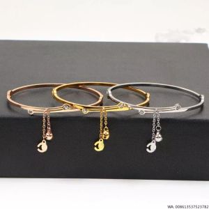 2023 Chaud Nouveau Designer Charme Bracelet Petite Cloche Bracelet Pour Femmes De Luxe Pendentif Bijoux Femmes Or Amour Liens Bracelets Dames Ornements Bracelet Bracciale Chaînes