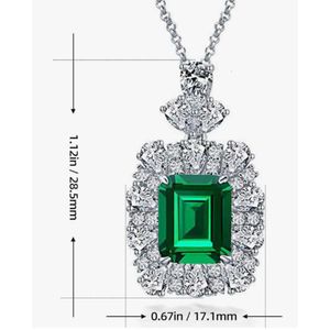 2023 Ins Gran oferta estilo regalo de San Valentín colgante esmeralda colgante diamante cultivado en laboratorio
