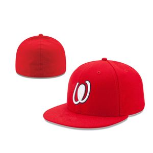 2023 Nouveau design Toutes les casquettes ajustées de l'équipe de baseball Lettre T A B S F Casquettes Sports de gros Plat Complet Fermé Ordre de mélange de chapeau pour les équipes de balle de base A-2