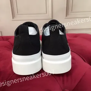 2023 nuevos Hot Luxurys 23S / S Calfskin Hombre Zapatos casuales Blanco Negro Cuero Entrenadores Marcas Confort Al aire libre Entrenadores Casual para mujer Caminar 35-45 hc210803