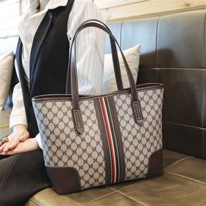 2023 sacs à main liquidation Outlet vente en ligne sacs fourre-tout à bandoulière pour femmes nouveau luxe mode grand cuir Shopping Designer Plaid voyage fête femme ordinateur portable sacs à main