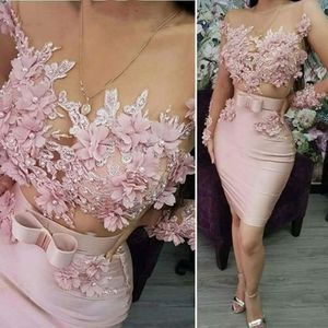 2023 Sexy Pink Cocktail Dresses Illusion Jewel Neck Long Sleeves Lace Appliques Beaded Hand Made Flowers Short Homecoming Dress Party Dress Prom Gowns For Women