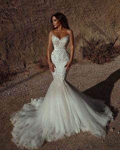 2023 Slim Fit Mermaid Wedding Dresses Lace Appliques Beaded Sweetheart Neck Sexy Bridal Gowns Backless Long Ivory Tulle Bride Dress Custom Made