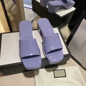 2023 pantoufles couleur bonbon gelée Mules femmes gros talon haut plate-forme diapositives bleu rose noir été sandales décontracté plage chaussures femme