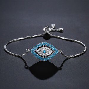 2023 Les derniers bracelets de pendentif de forme exquise créés pour Lady Creative Devil Eye Bracelet Femme Cuivre Micro-mosaïque Vermiculite Bracelet Bonne Chance Bijoux