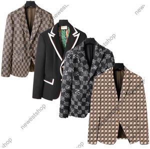 2023 Western Clothing Mens Blazers Designer Automne Luxury Outwear Coat Slim Fit Grid Geométrie à plaid Géométrie Patchwork Coats Male