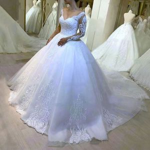 2023 robes de mariée blanches fabriquées en Chine sur l'épaule dentelle appliques manches longues robes de mariée en tulle brillant bling balayage train couleurs personnalisées grande taille robe de mariée de jardin