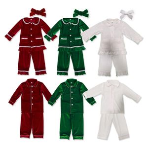 2023 Hiver Famille Noël Correspondant Tenues Enfants Vêtements Filles Garçons Pyjamas En Velours Rouge Vert Crème Blanc PJS Ensemble Vêtements De Nuit 231228