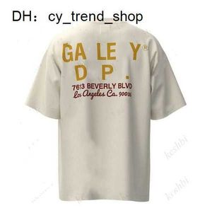 2023 Womenmen's T-shirts Designer Galleries Depts Shirt Alphabet Print Trendy Trend Basic Casual Loose Short T-shirt Half Sleeve Tees Vert Blanc et Beige 61