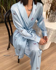 2023Pyjama à motif imprimé papillon bleu pyjama femme pantalon à bretelles ensemble trois pièces femme desigher pijamas cadeau de Noël