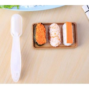 2024 1PCS Japon Sushi Moule de riz ball 5 rouleaux Maker non-bâton Press Bento Tool Laver Rice Rice Presfing Moule Japon Sushi Moule Rice Japon