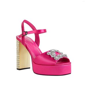 2024 621 Sandalias Mujeres Peep Toe Square Crystal muslo High Bling tacones Slingback Lady Buckle Strap Plataforma de boda gruesas