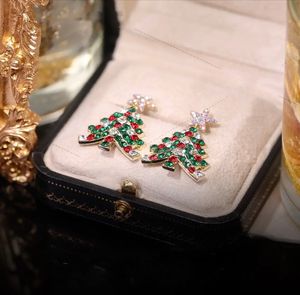 2024 Boucles d'oreilles pendantes en forme d'arbre de Noël Top vente de bijoux de luxe en or blanc 18 carats remplis de cristal coloré pour femmes de mariage simple mode étoile glands boucle d'oreille pour cadeau d'amant