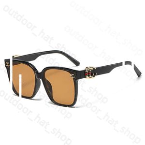 2024 Designer Cucci Lunettes de soleil 2024 New G Family Large Frame Square Womens et haut de gamme Instagram Popular Plain Street Photo Showcase Face Small 777