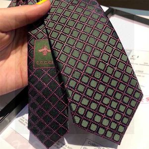 2024 Designer Stripe Broidered Ties Army Green Men Silk Tie Business Casual Fashion High Quality Bow Ties