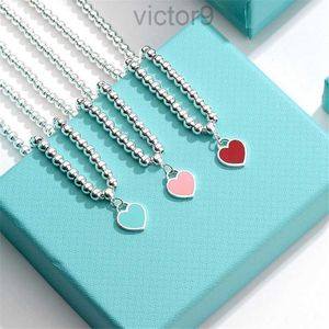 2024 Diseñador T Familia 925 Collar de cuentas redondas de plata esterlina Enamelo Femenino Buddha Red Heart Colgante Amor de la cadena de clavel de clavícula rosa azul con forma