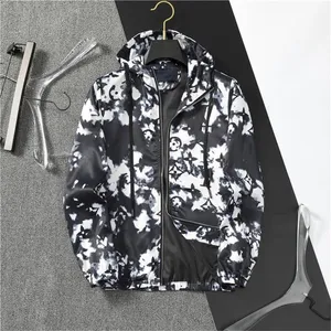 2024 Moda Hombres Chaqueta Abrigo de viento Manga larga Cremallera Chaqueta cortavientos para hombre Impresión de letras Otoño e invierno Casual Top Ropa Tamaño asiático M-3XL