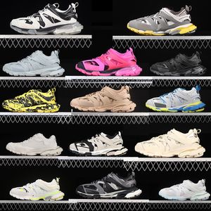 2024 Vente chaude Top Designer Chaussures de sport Femmes Homme Baskets Sneaker Baskets de luxe Triple Noir Blanc Gomma Tracks Chaussures de sport Taille 35-46